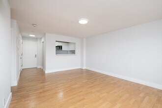 1410 Columbia Rd, Unit 9K in Boston, MA - Building Photo - Building Photo