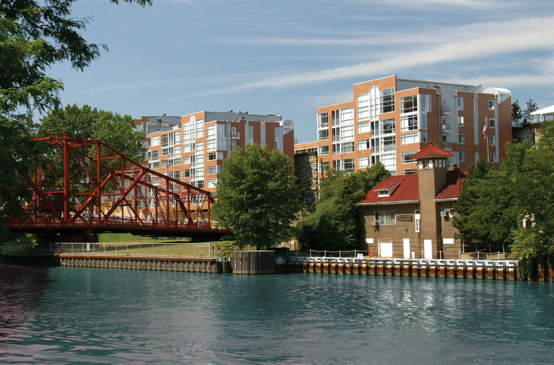 Stonebridge Waterfront in Cleveland, OH - Foto de edificio