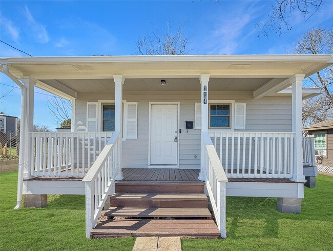 property at 114 8th St