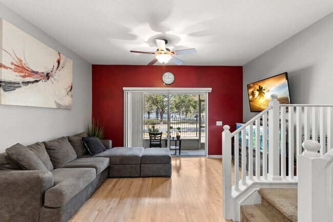 13137 Kings Crossing Dr in Gibsonton, FL - Building Photo - Building Photo