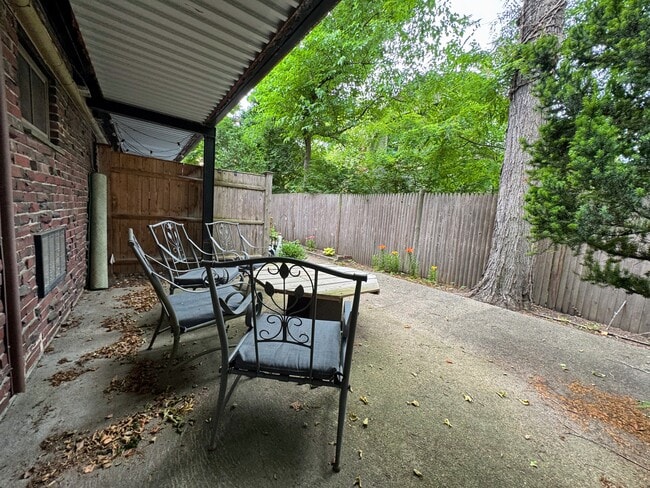 property at 53 A St Paul St