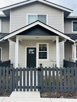 1615 Sunup Loop in Bellingham, WA - Building Photo