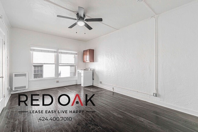 property at 854 S Oxford Ave