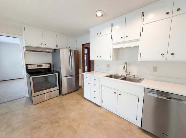 973 Bidwell St in St. Paul, MN - Building Photo - Building Photo