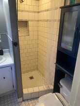 4 Perry Ave, Unit 3 in Worcester, MA - Foto de edificio - Building Photo