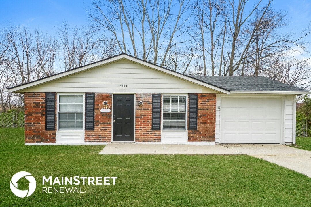 5414 Robinwood Rd in Louisville, KY - Building Photo