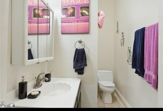 806 Valmont St in New Orleans, LA - Building Photo - Building Photo