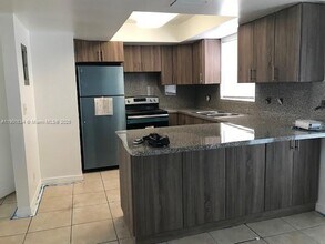 7858 Kimberly Blvd in North Lauderdale, FL - Building Photo - Building Photo