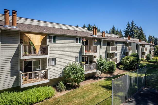 14401 SE Petrovitsky Rd in Renton, WA - Building Photo - Building Photo