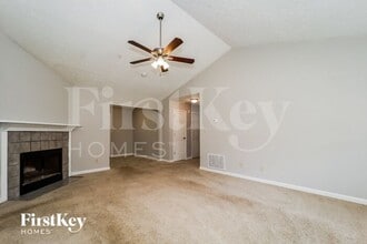 6093 Lynwood Dr in Forest Park, GA - Building Photo - Building Photo