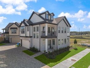 1310 Shaded Rock Dr in Missouri City, TX - Building Photo - Building Photo