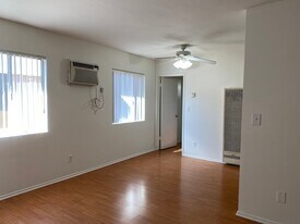 5923 Gregory Ave, Unit 8 in Los Angeles, CA - Building Photo