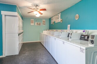 Banyan Cove in League City, TX - Building Photo - Interior Photo