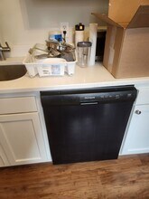 208 Hanover St, Unit 3 in Boston, MA - Building Photo - Building Photo