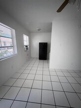 405 6th Ave N in Lake Worth Beach, FL - Building Photo - Building Photo