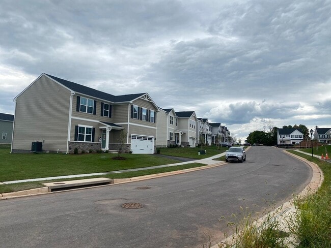 53 Bristoe Sta Rd in Taneytown, MD - Building Photo - Building Photo