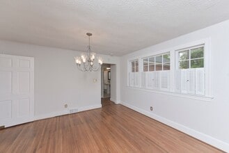 3004 Exmoor Rd in Columbia, SC - Building Photo - Building Photo