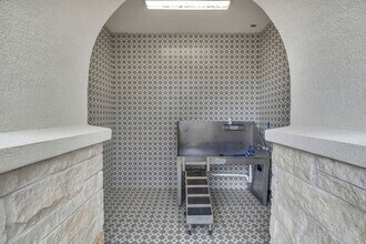 Water Oak in Austin, TX - Foto de edificio - Building Photo