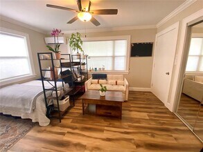 828 22nd Ave N in St. Petersburg, FL - Building Photo - Building Photo