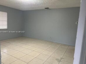 3100 Coral Springs Dr in Coral Springs, FL - Building Photo - Building Photo