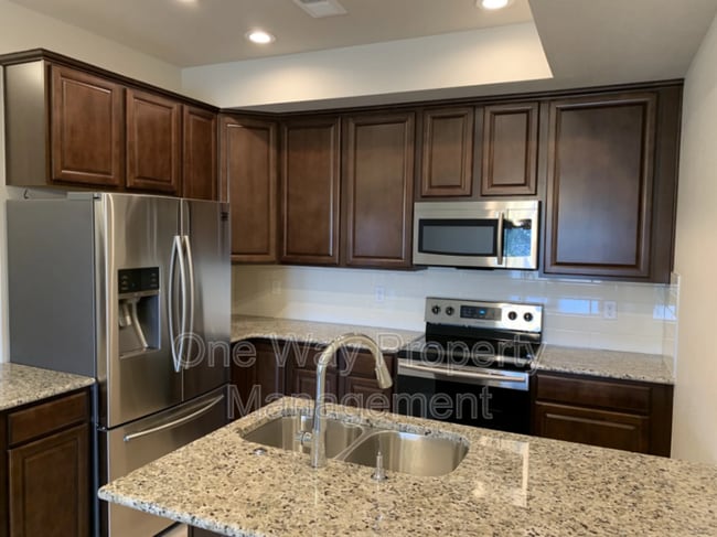 1692 Grand Ave in Windsor, CO - Building Photo - Building Photo