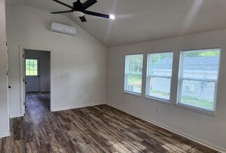 5 Sara Ann Dr in Little Rock, AR - Building Photo - Building Photo