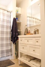 118 Holland St, Unit 2R in Somerville, MA - Building Photo - Building Photo