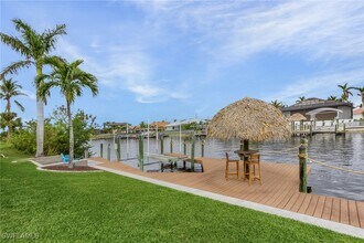 2819 SW 37th Terrace in Cape Coral, FL - Building Photo - Building Photo