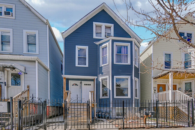 property at 3056 N Drake Ave