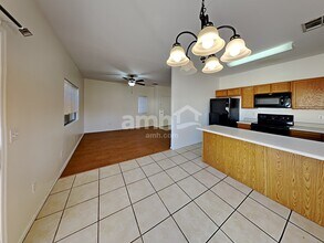 1576 E Orchid Ct in Gilbert, AZ - Building Photo - Building Photo