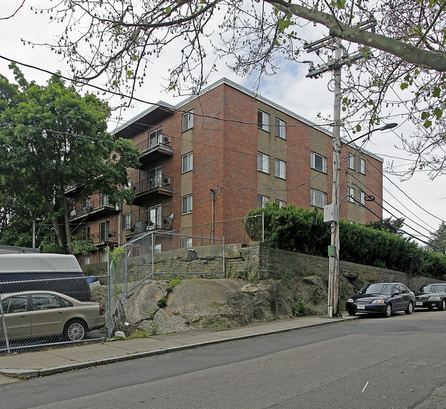 10 Rockwell St in Dorchester, MA - Foto de edificio - Building Photo