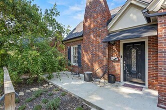 1007 N Windomere Ave in Dallas, TX - Building Photo - Building Photo