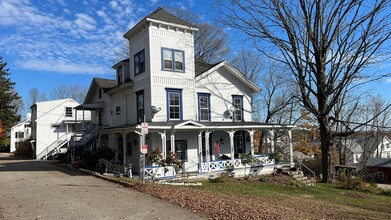 4-10 Pemberton Lane in Somersworth, NH - Building Photo - Interior Photo