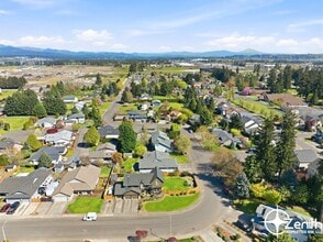 16718 NE 7th St in Vancouver, WA - Building Photo - Building Photo