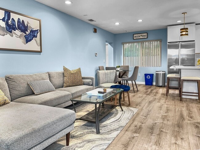property at 2027 Cass St