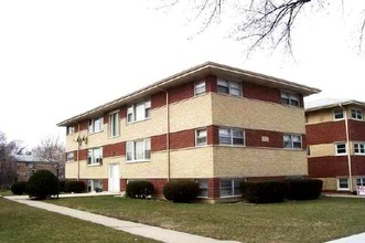 528 N Lincoln Ave in Addison, IL - Building Photo - Building Photo