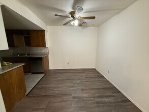 6914 E 46th Pl in Tulsa, OK - Building Photo - Building Photo