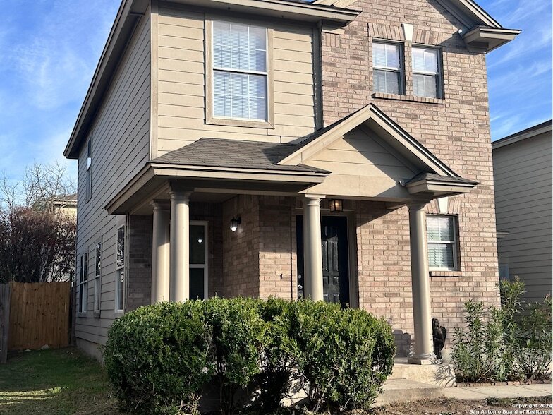 139 Cindy Lou Dr, Unit 043 in San Antonio, TX - Foto de edificio