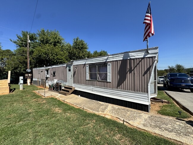 property at 113 Ringgold Rd