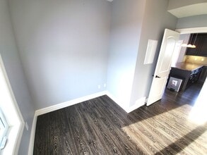 930 10 St in Cold Lake, AB - Building Photo - Building Photo