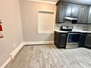 197 N Beverwyck Rd, Unit 1 in Lake Hiawatha, NJ - Building Photo - Building Photo