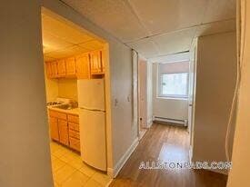 1144 Commonwealth Ave in Boston, MA - Building Photo - Building Photo