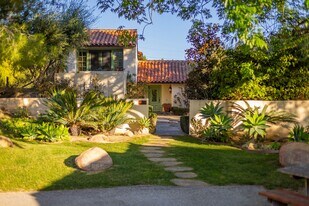 2800 Maricopa Hwy in Ojai, CA - Building Photo