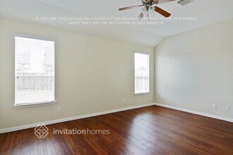 3807 Liberty Square Trail, Unit 1238 in Fresno, TX - Foto de edificio - Building Photo