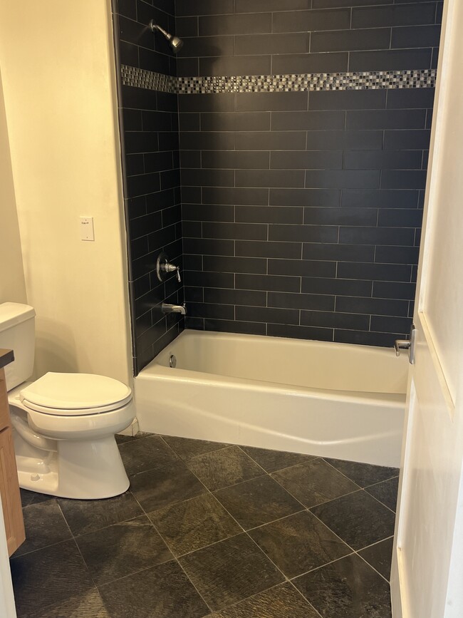 137 Santa Fe Ave, Unit 137 in Richmond, CA - Building Photo - Building Photo