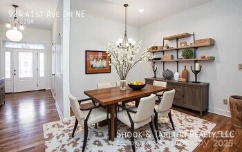 924 41st Ave Dr NE in Hickory, NC - Building Photo - Building Photo