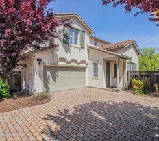 6239 Newhaven Ln in Vallejo, CA - Building Photo