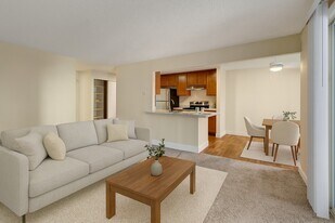 Adagio in Bellevue, WA - Building Photo