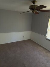 42 Rolling Hills Dr in Black Jack, MO - Building Photo - Building Photo