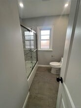 170-31 Grand Central Pkwy in Queens, NY - Building Photo - Building Photo